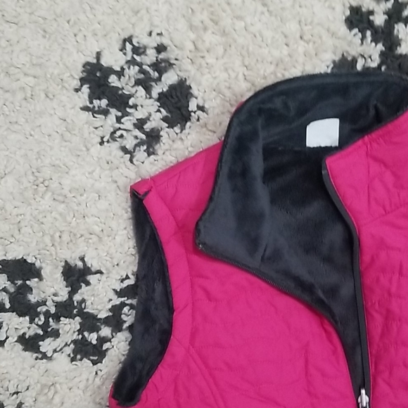 Vest - Picture 7 of 7